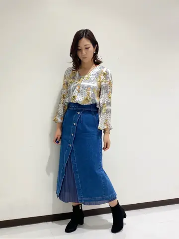 GRACE CONTINENTAL MOMOKO コーディネート画像