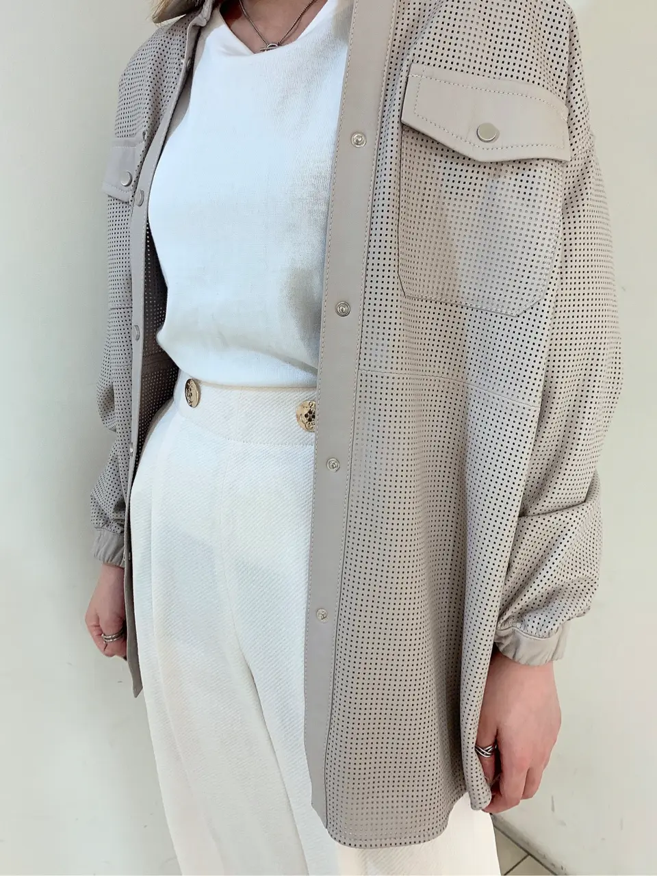 GRACE CONTINENTAL yoshi コーディネート画像