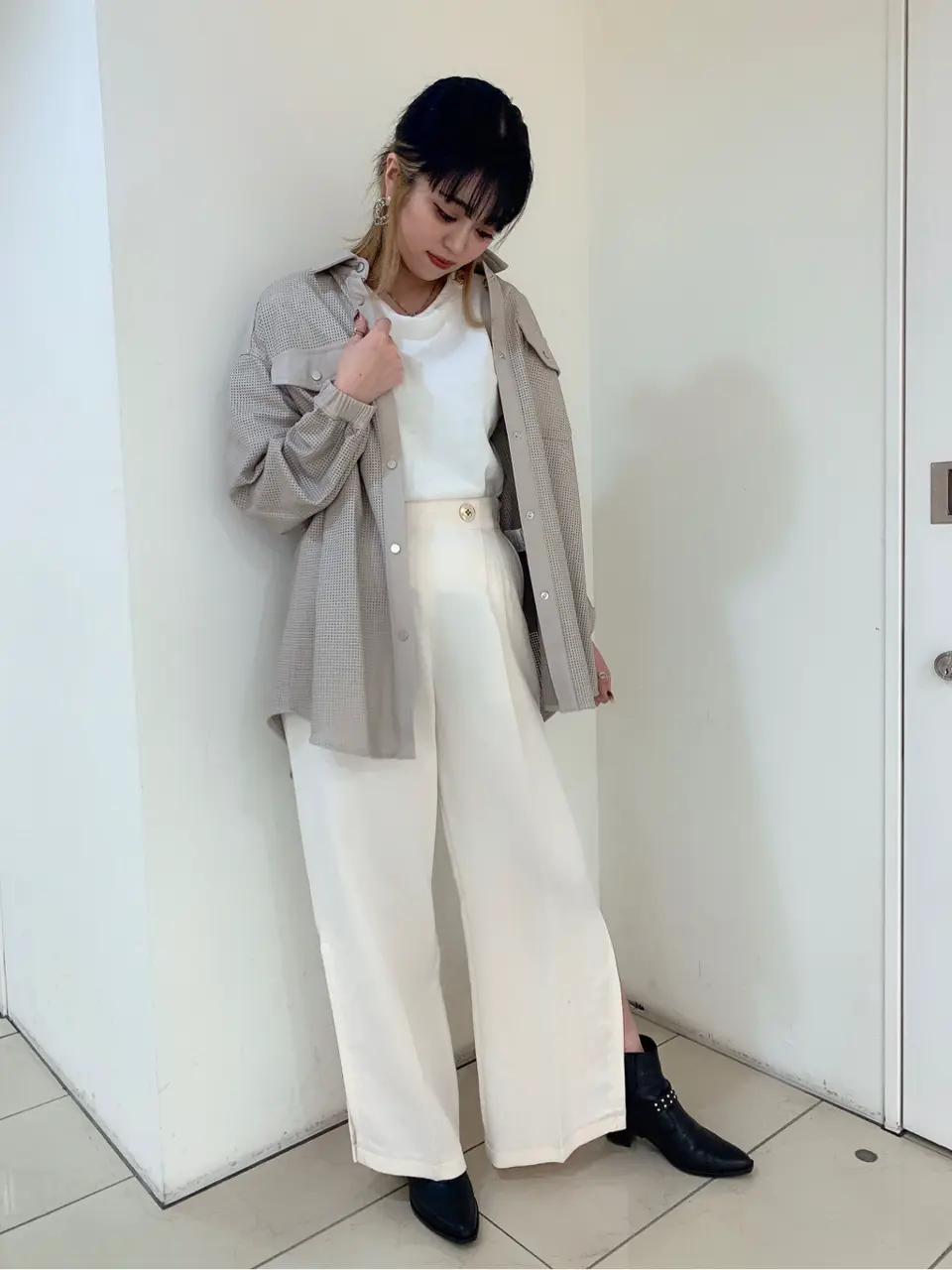 GRACE CONTINENTAL yoshi コーディネート画像