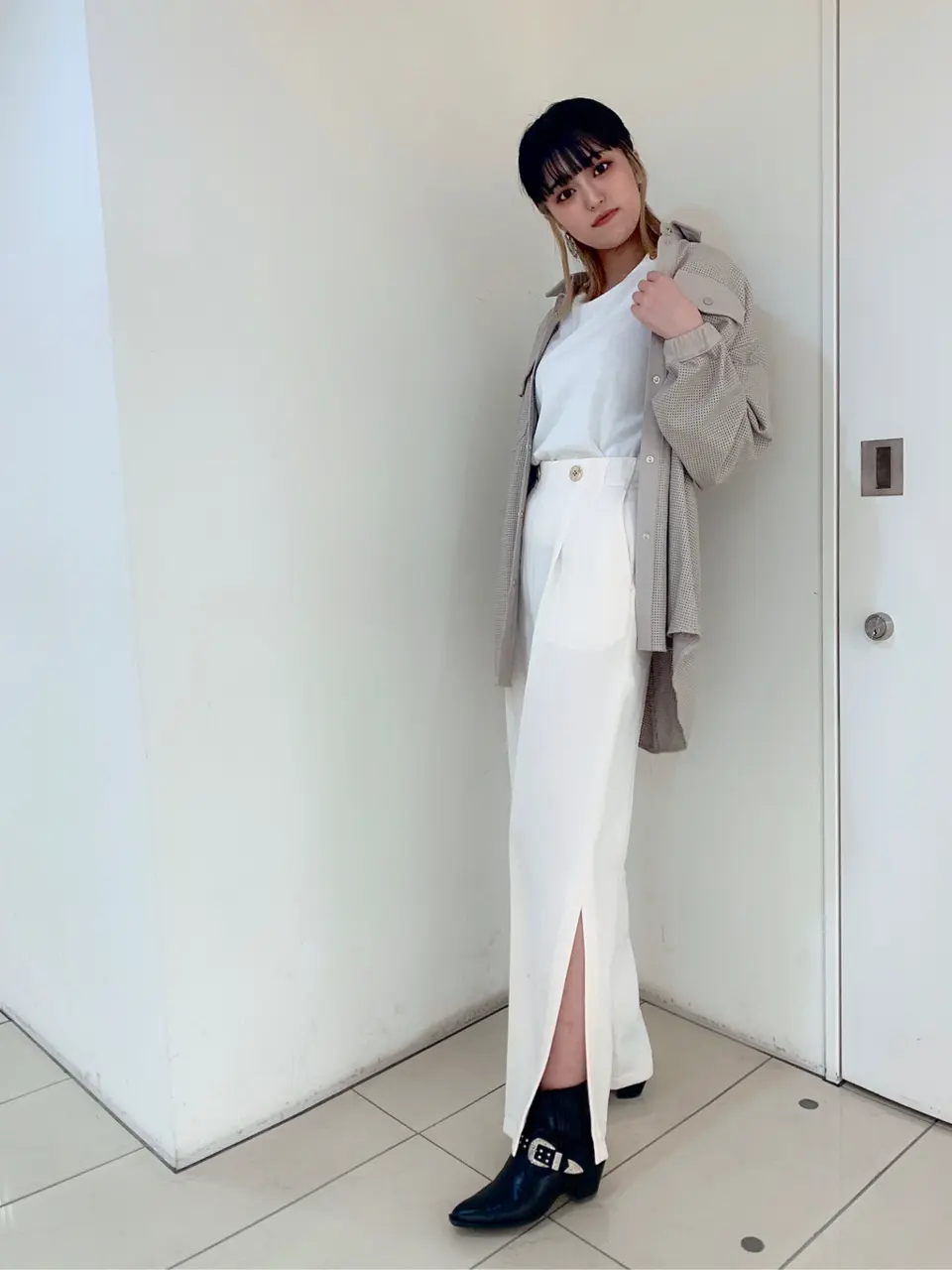 GRACE CONTINENTAL yoshi コーディネート画像