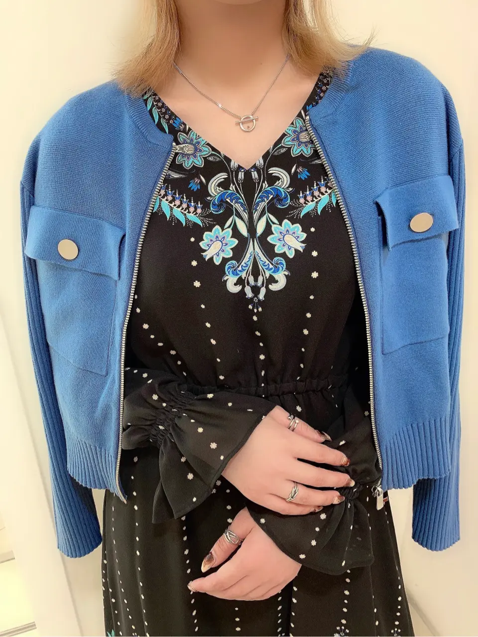 GRACE CONTINENTAL yoshi コーディネート画像