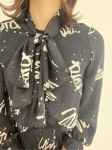 GRACE CONTINENTAL MOMOKO コーディネート画像