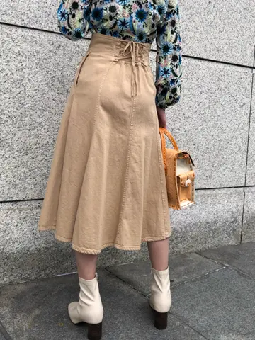 GRACE CONTINENTAL 亀田 未希 コーディネート画像