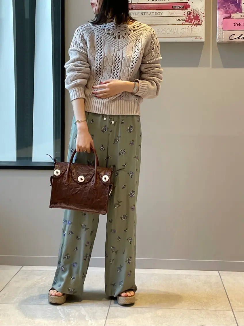 GRACE CONTINENTAL 伊藤　静華 コーディネート画像