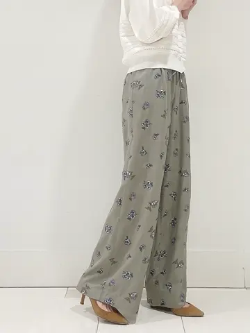 GRACE CONTINENTAL minami コーディネート画像