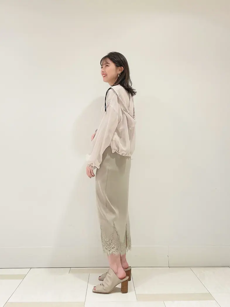 GRACE CONTINENTAL minami コーディネート画像