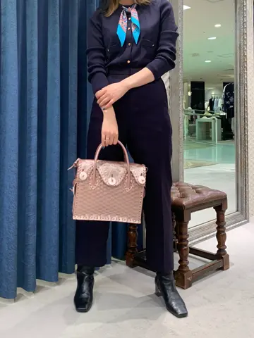 GRACE CONTINENTAL yoshi コーディネート画像