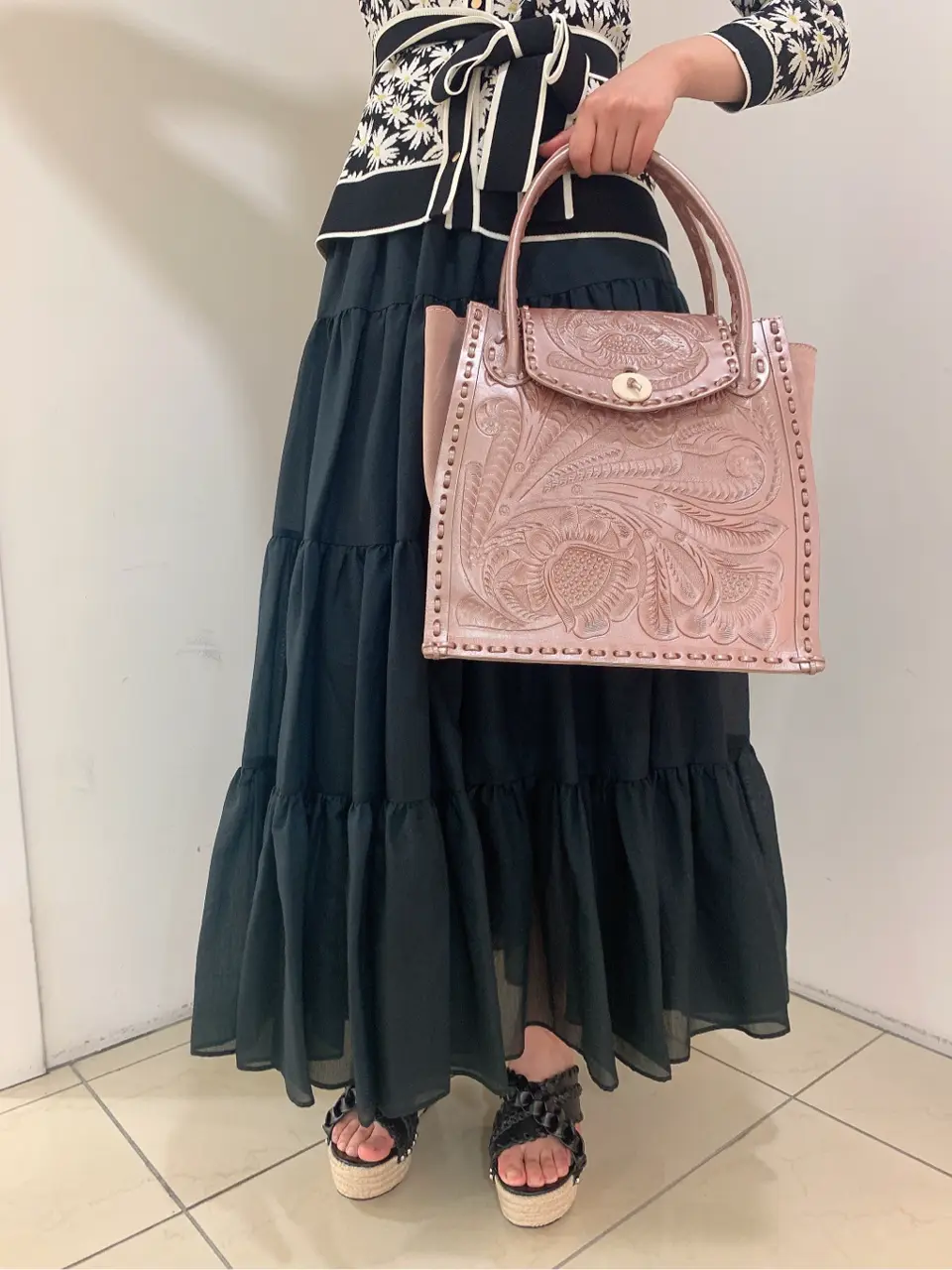 GRACE CONTINENTAL yoshi コーディネート画像