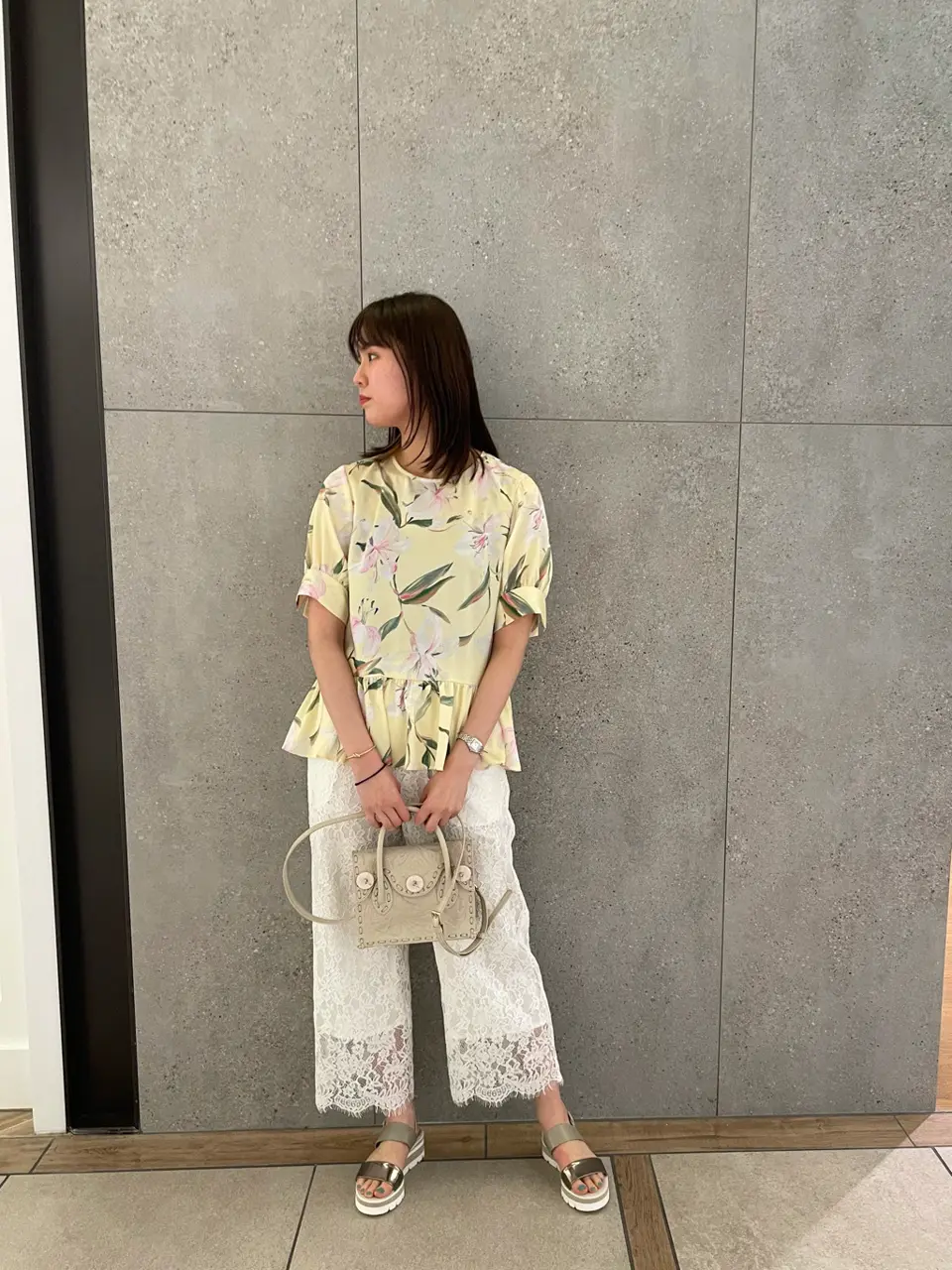 GRACE CONTINENTAL 伊藤　静華 コーディネート画像