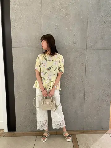 GRACE CONTINENTAL 伊藤　静華 コーディネート画像