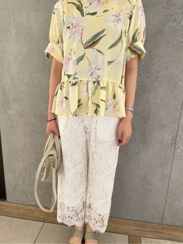 GRACE CONTINENTAL 伊藤　静華 コーディネート画像