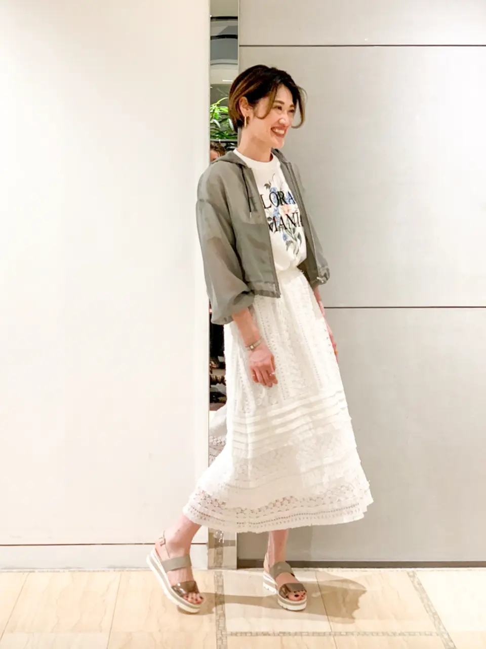 GRACE CONTINENTAL 今野　志保 コーディネート画像