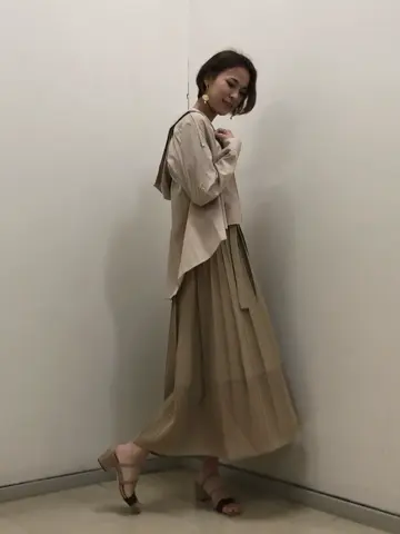 GRACE CONTINENTAL 亀田 未希 コーディネート画像