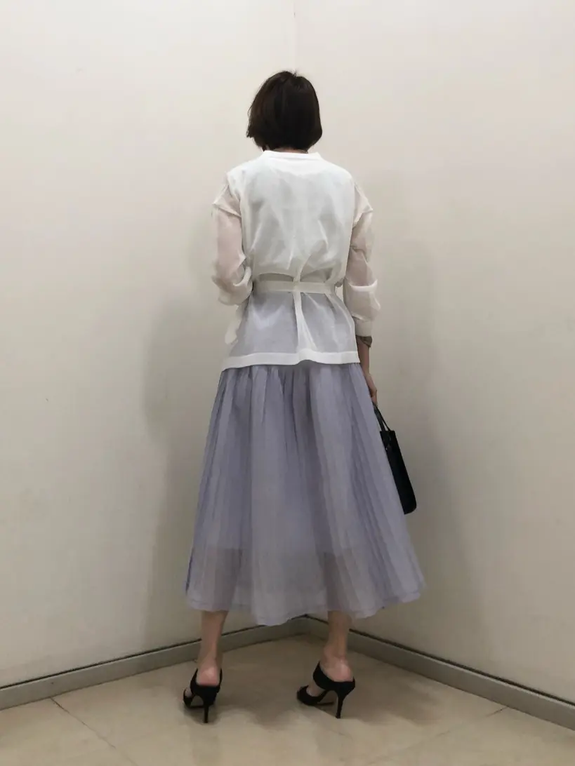 GRACE CONTINENTAL 亀田 未希 コーディネート画像