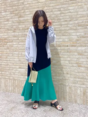 GRACE CONTINENTAL MOMOKO コーディネート画像