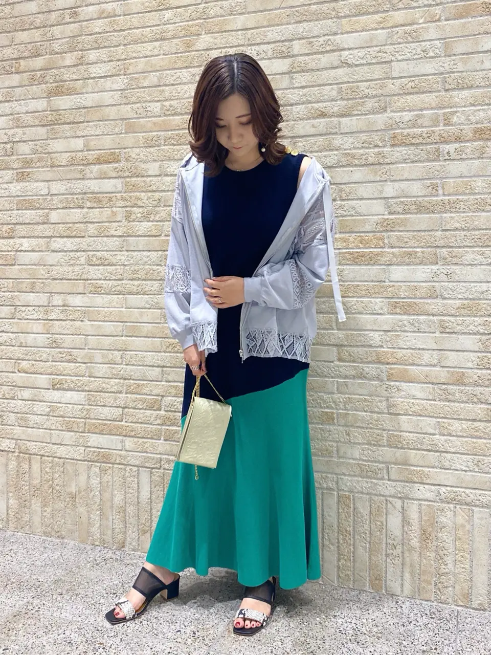 GRACE CONTINENTAL MOMOKO コーディネート画像