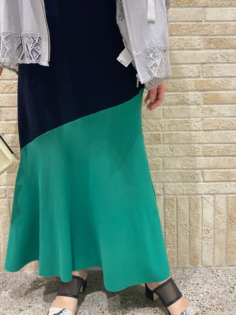 GRACE CONTINENTAL MOMOKO コーディネート画像