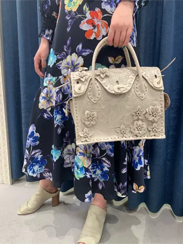 GRACE CONTINENTAL yoshi コーディネート画像