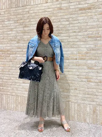 GRACE CONTINENTAL MOMOKO コーディネート画像