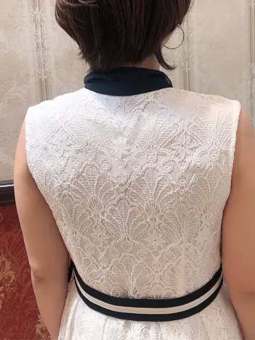 GRACE CONTINENTAL 西村　友花 コーディネート画像