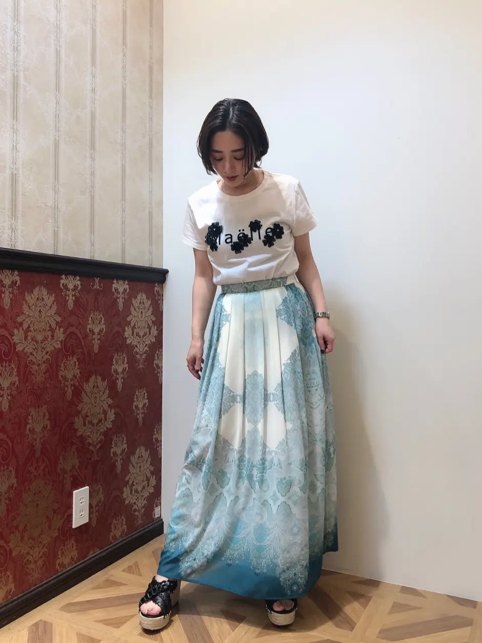  西村　友花 コーディネート画像