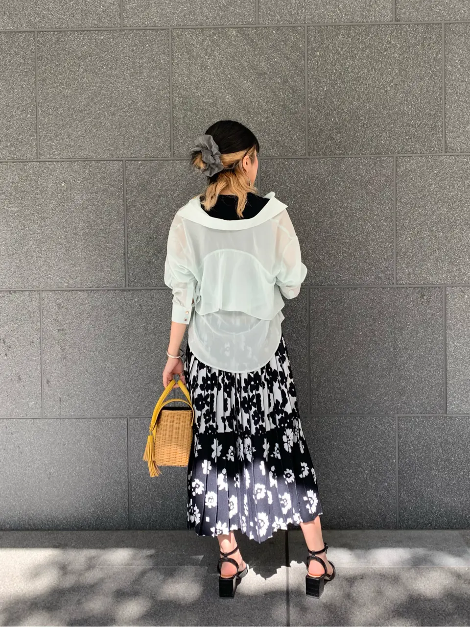 GRACE CONTINENTAL yoshi コーディネート画像