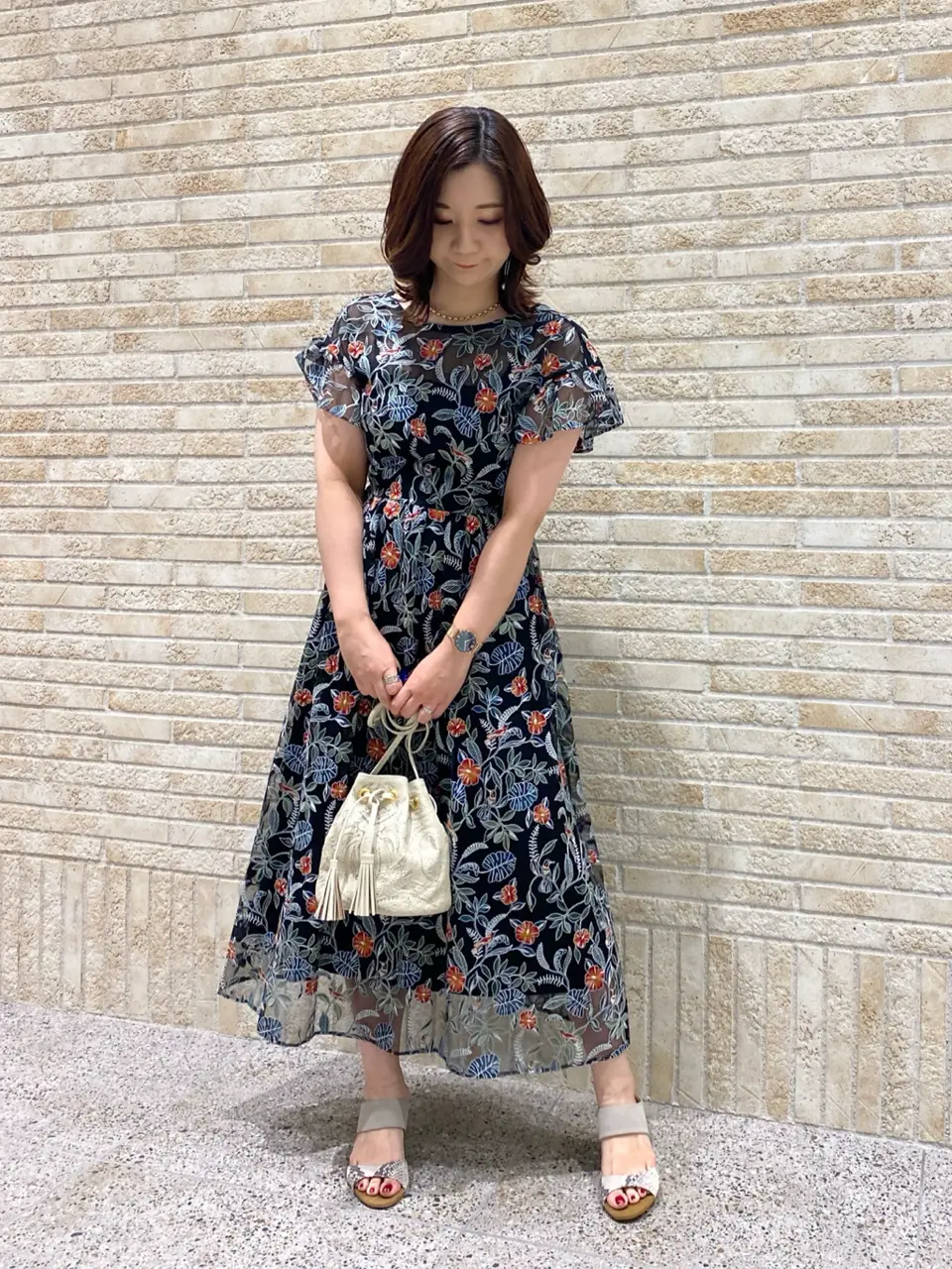 GRACE CONTINENTAL MOMOKO コーディネート画像