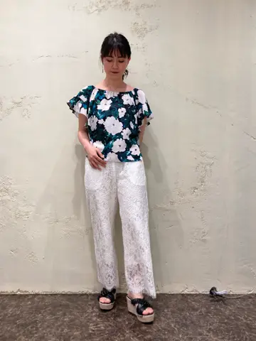 GRACE CONTINENTAL ebata. コーディネート画像