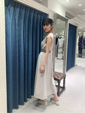 GRACE CONTINENTAL yoshi コーディネート画像