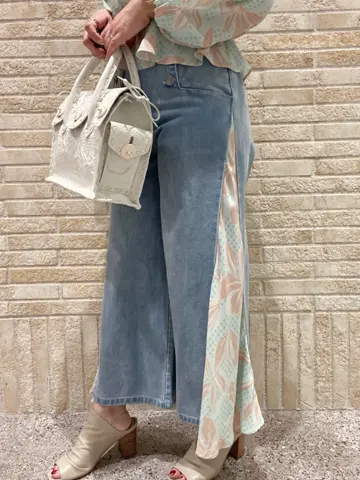 GRACE CONTINENTAL MOMOKO コーディネート画像