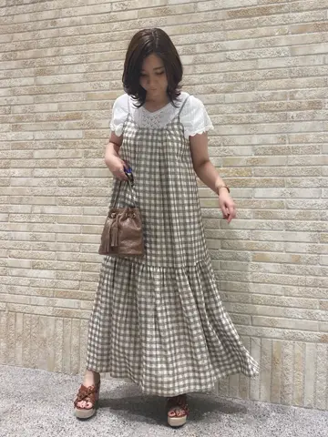 GRACE CONTINENTAL MOMOKO コーディネート画像