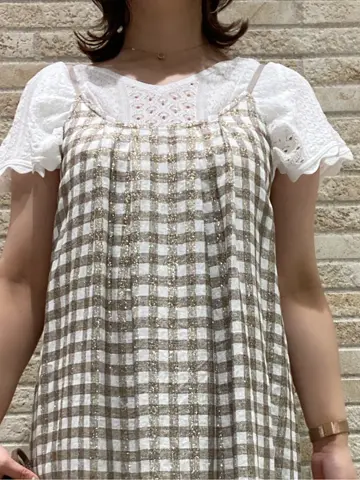 GRACE CONTINENTAL MOMOKO コーディネート画像