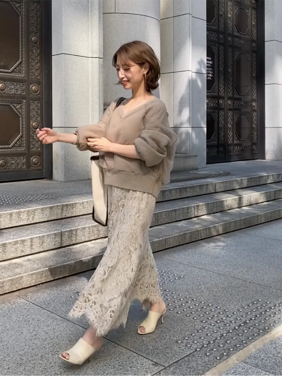 GRACE CONTINENTAL 青木育日 コーディネート画像