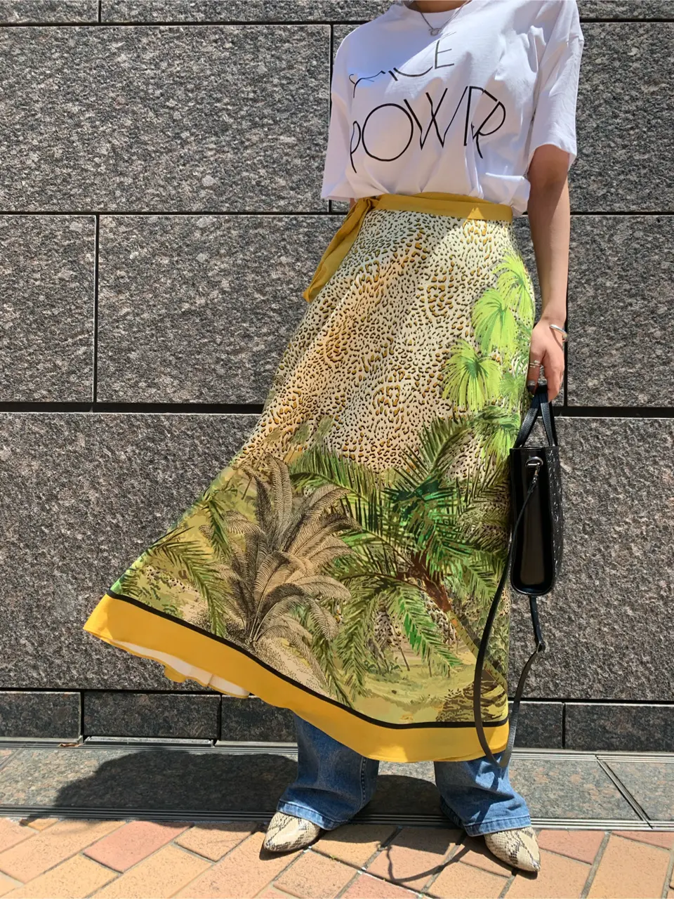 GRACE CONTINENTAL yoshi コーディネート画像