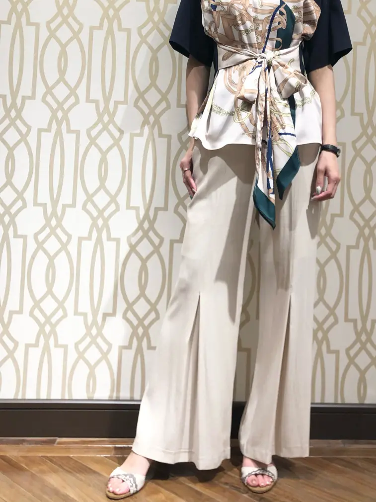 GRACE CONTINENTAL 亀田 未希 コーディネート画像