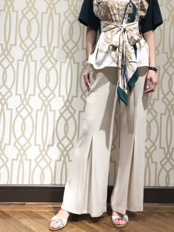 GRACE CONTINENTAL 亀田 未希 コーディネート画像