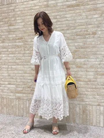 GRACE CONTINENTAL MOMOKO コーディネート画像