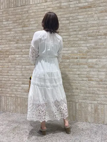 GRACE CONTINENTAL MOMOKO コーディネート画像