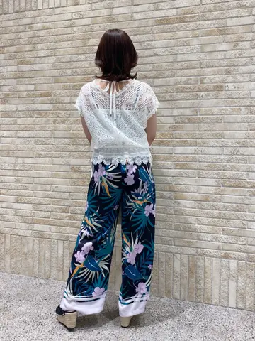 GRACE CONTINENTAL MOMOKO コーディネート画像