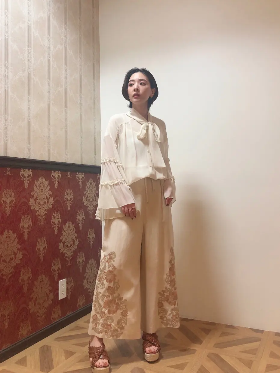  西村　友花 コーディネート画像