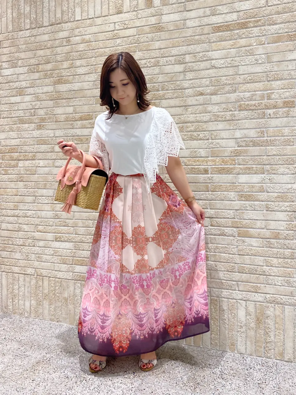 GRACE CONTINENTAL MOMOKO コーディネート画像