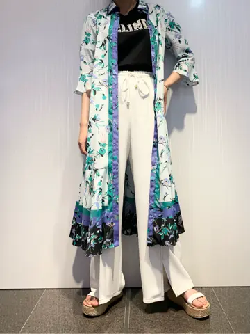 GRACE CONTINENTAL yoshi コーディネート画像