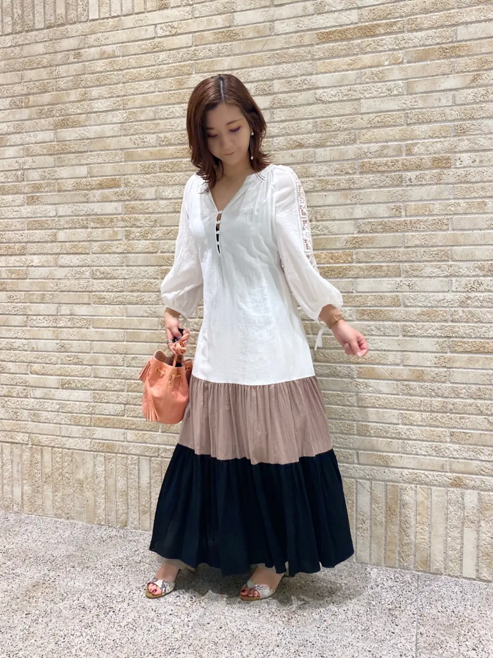 GRACE CONTINENTAL MOMOKO コーディネート画像