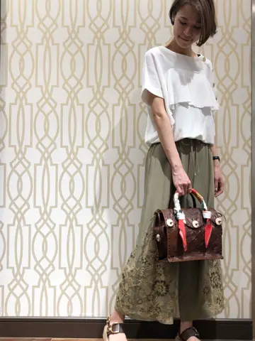 GRACE CONTINENTAL 亀田 未希 コーディネート画像