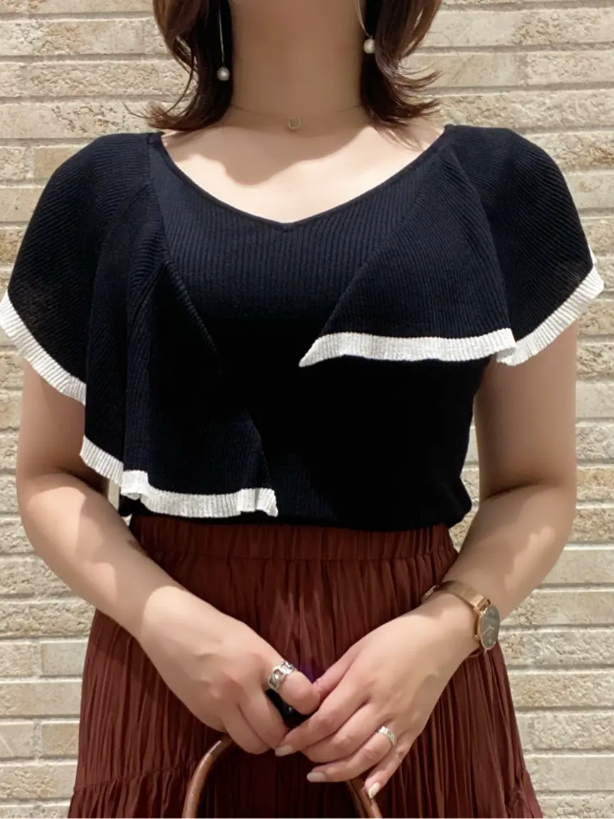 GRACE CONTINENTAL MOMOKO コーディネート画像