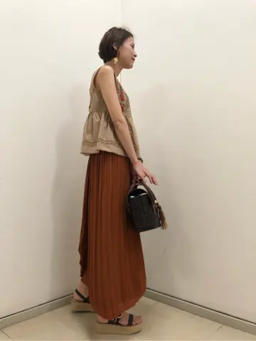 GRACE CONTINENTAL 亀田 未希 コーディネート画像