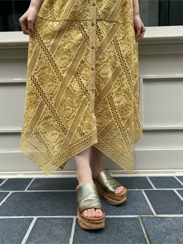 GRACE CONTINENTAL 青木育日 コーディネート画像