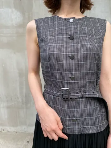 GRACE CONTINENTAL 青木育日 コーディネート画像