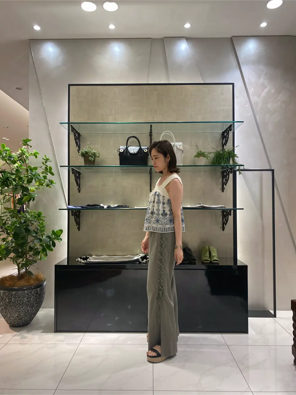 GRACE CONTINENTAL miyata コーディネート画像