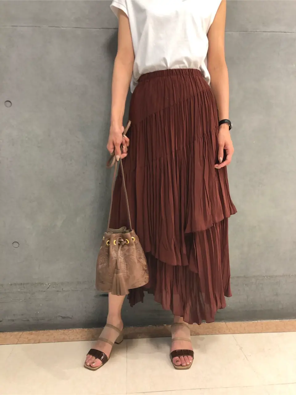 GRACE CONTINENTAL 亀田 未希 コーディネート画像